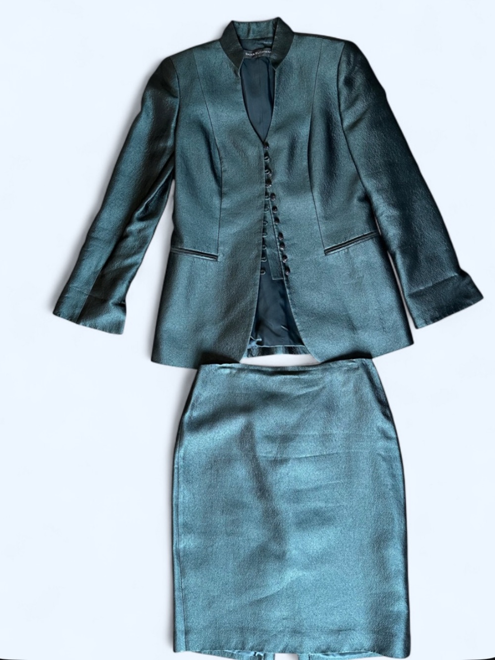 Women’s luxurious silk Emerald Green Two-Piece Suit Jacket and Pencil Skirt